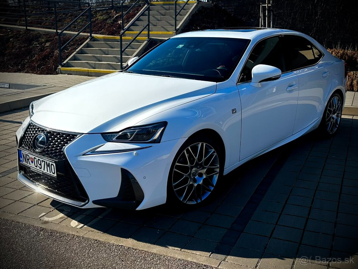 Lexus IS 300h F Sport