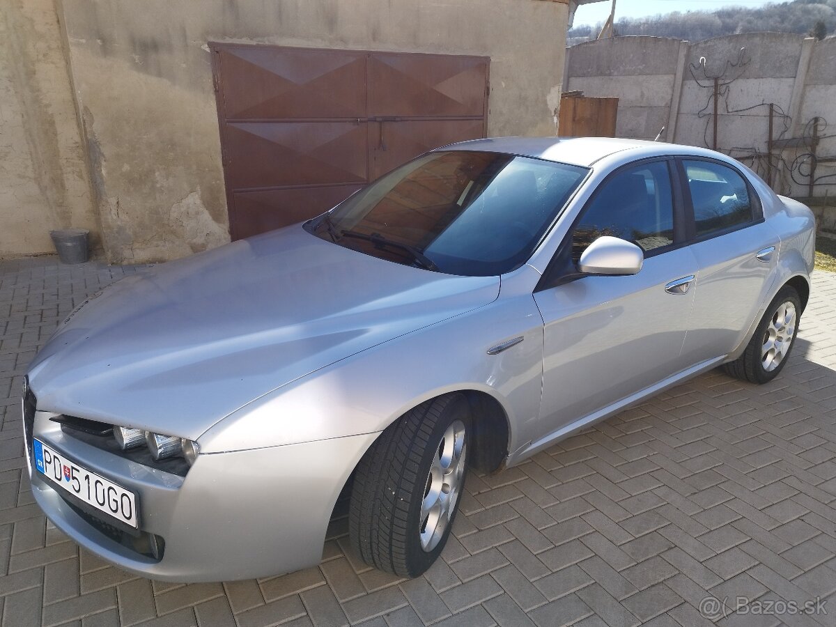 Alfa Romeo 159