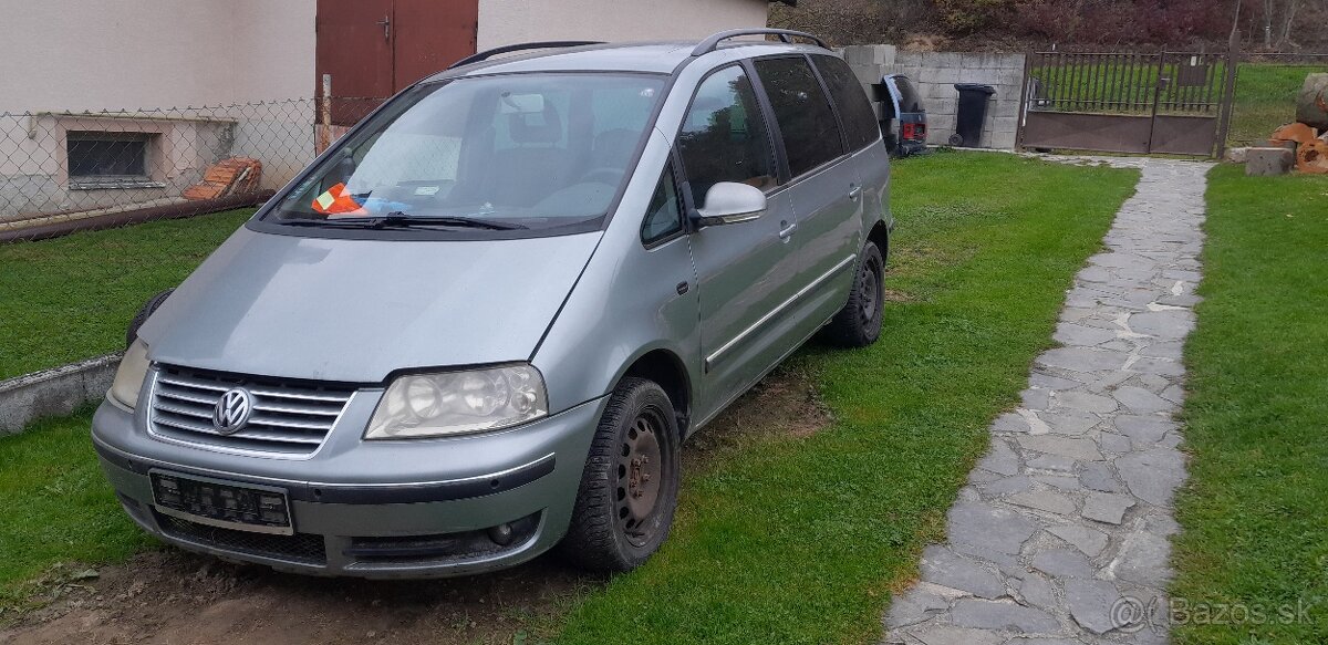 Rozpredam Volkswagen Sharan 1,9TDI 85kw r.v.2005