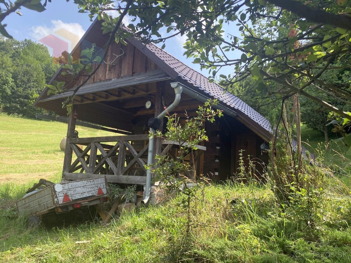 Veľký rekreačný pozemok s chatkou, Streženice (Púchov), 2400