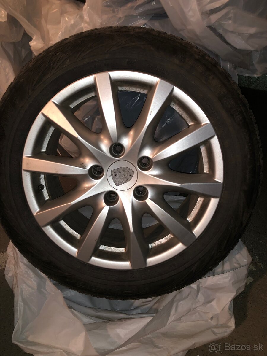 235/55 r18 zimné pneu Nokian s orig.sadou na Porsche Cayenne