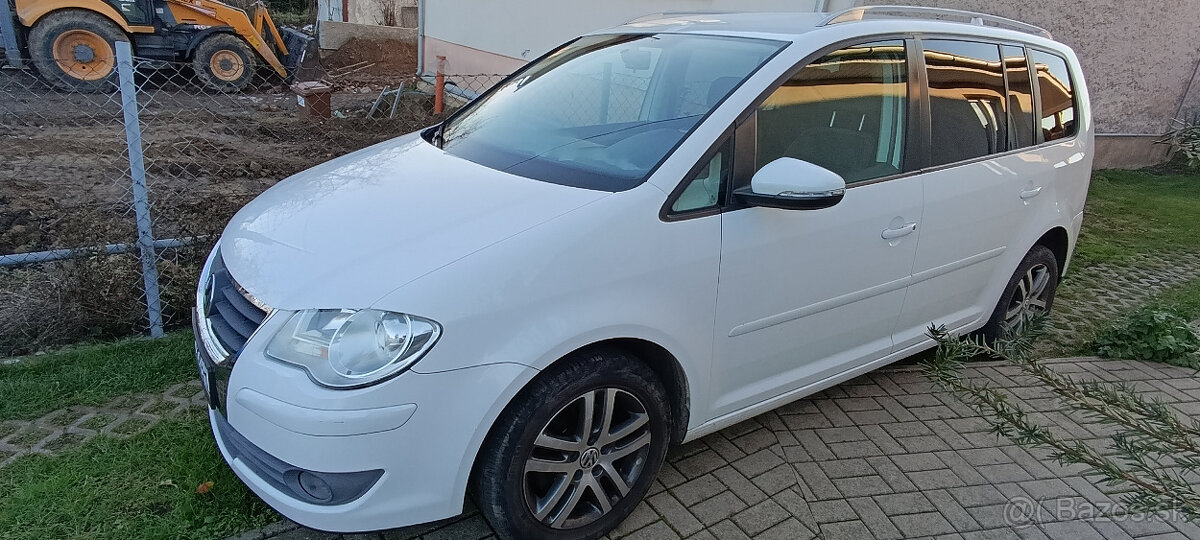 Touran 1.9 tdi  2010