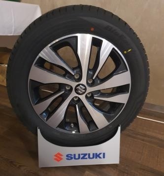 Komplet zimné gumy + originál disk Suzuki S-Cross