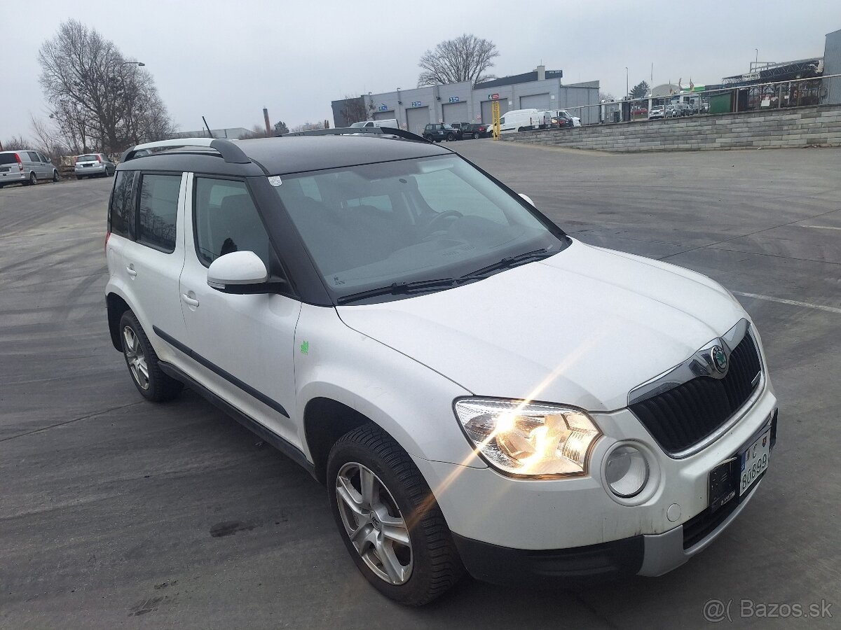 SKODA YETI 1,6TDI ROK 2012 KLÍMA ŤAŽNÉ