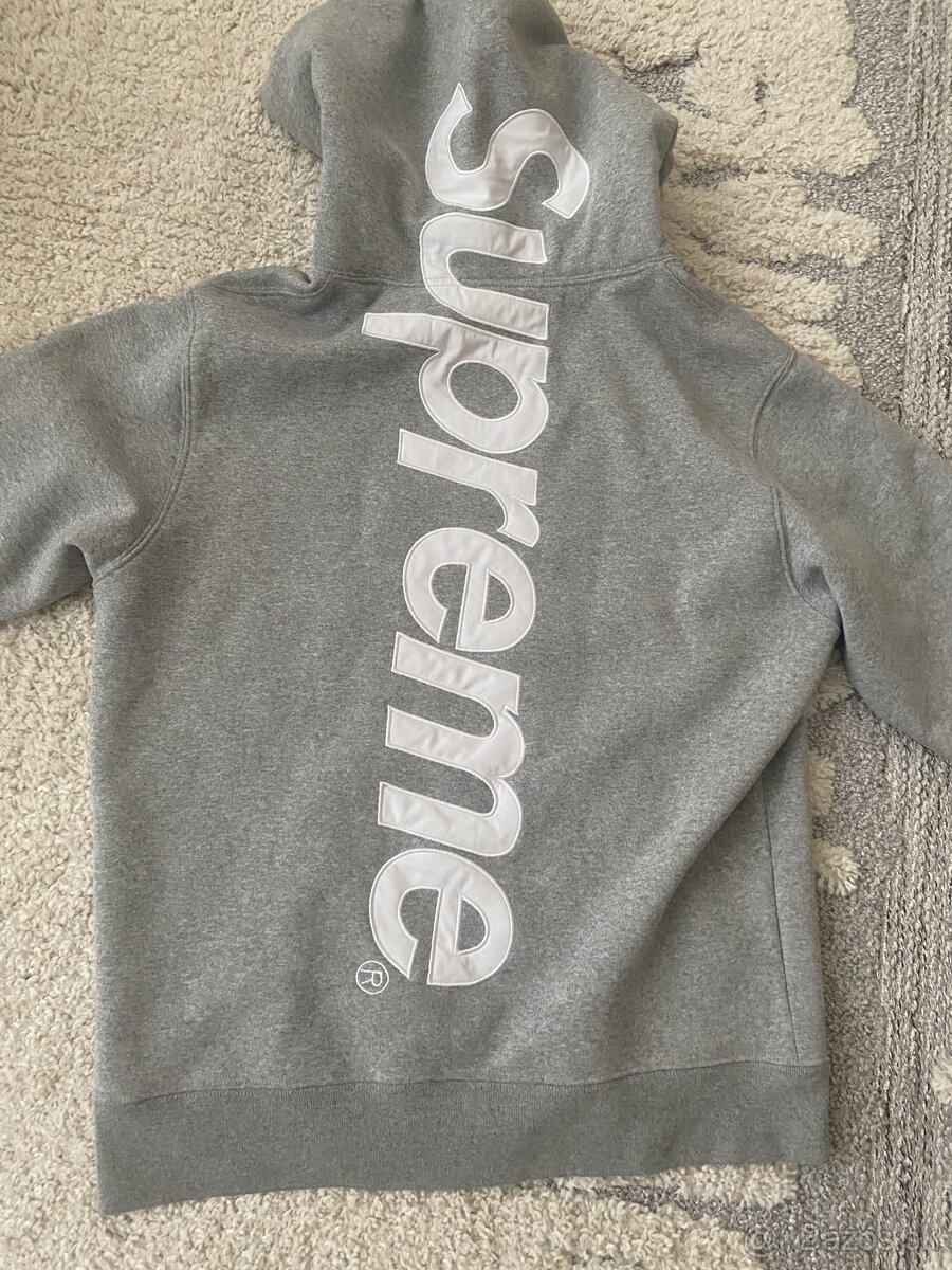 Supreme hoodie