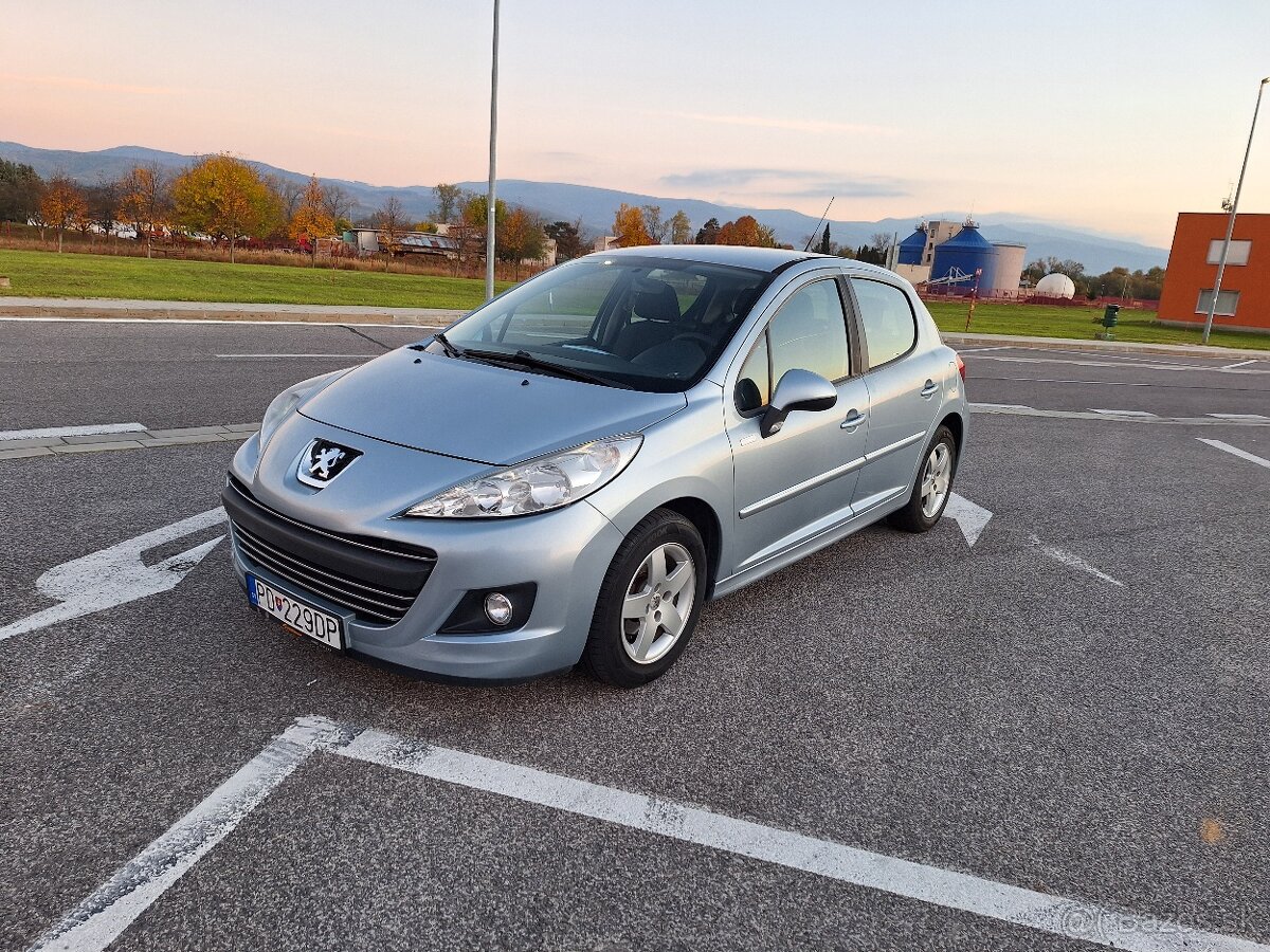 Peugeot 207  1.4 hdi  2010