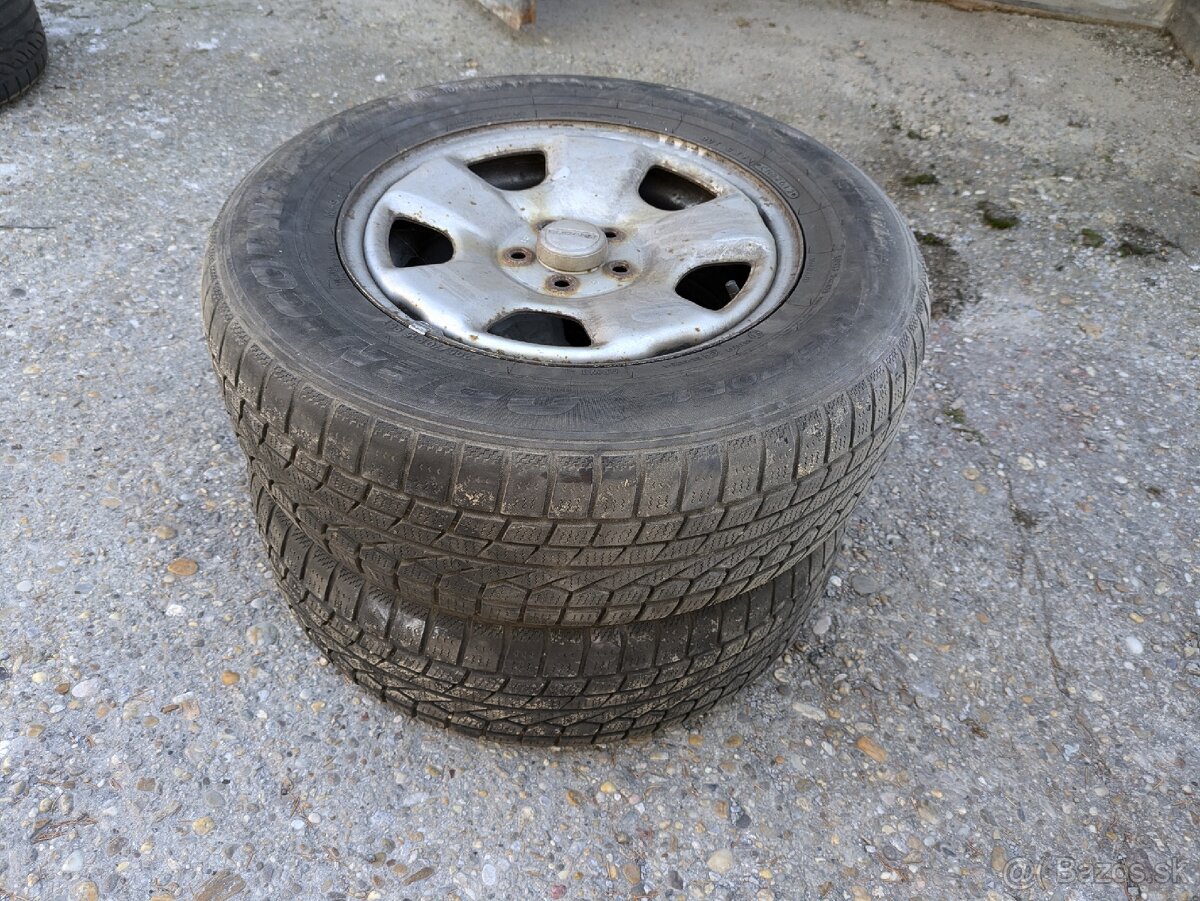 Pneumatiky + disky 205/70 R15