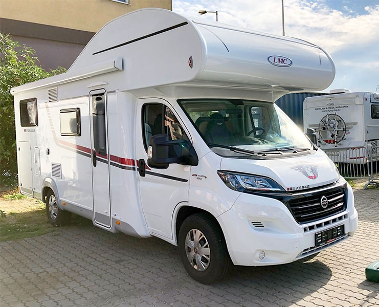 Auto karavan LMC Breezer A694