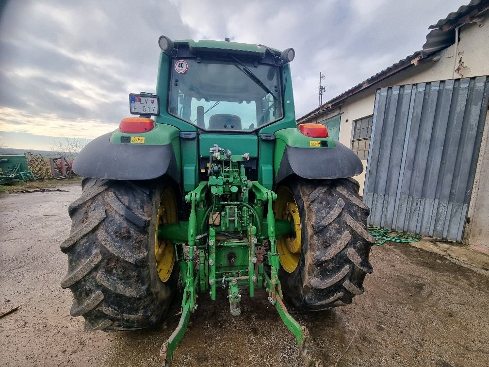 traktor john Deere 6920 S