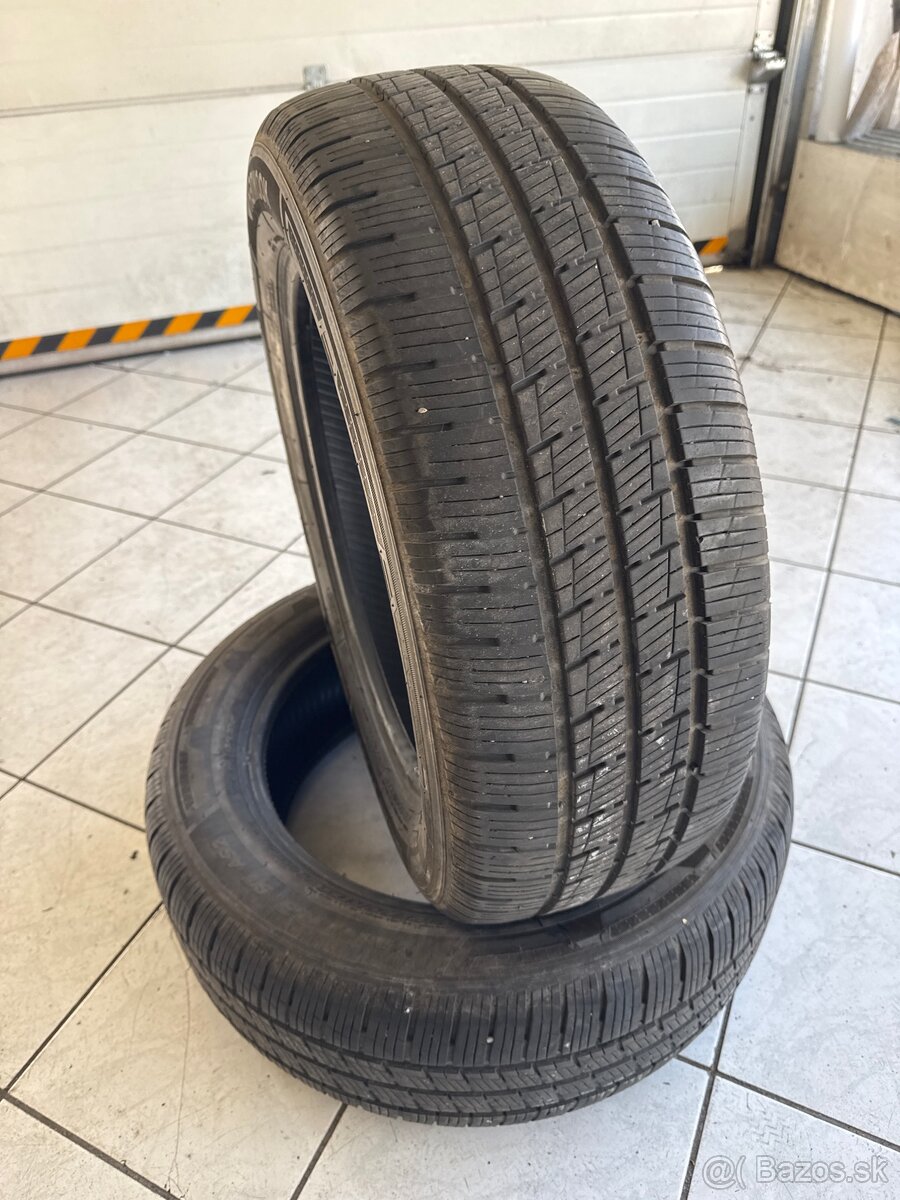 Predám UNI 2ks 215/60 R17C HANKOOK