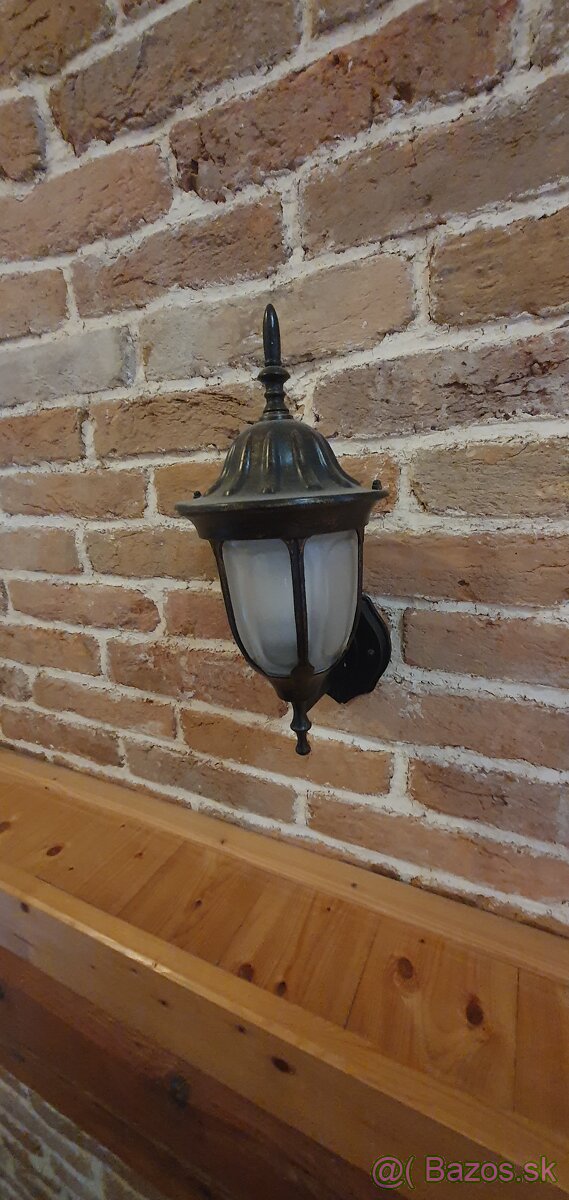 Lampa do exterieru , mam 3kusy