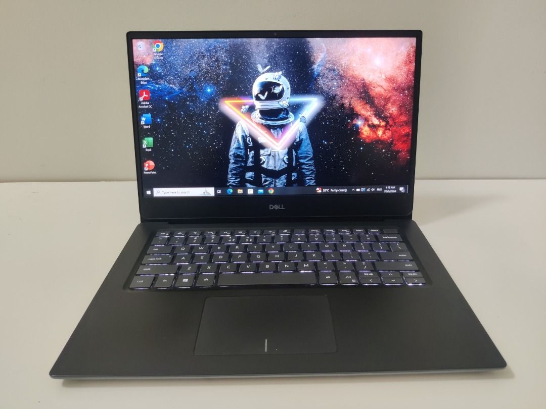 Dell Vostro 5490: i5-10210U,16GB DDR4, 512GB SSD M.2,W10