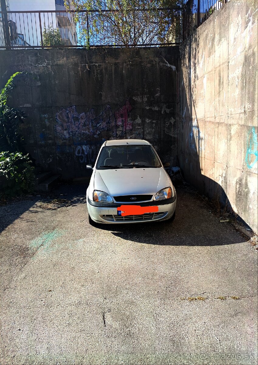 Predám Ford fiesta