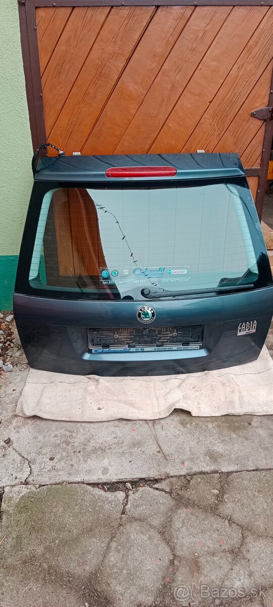 Škoda Fabia kufrové dvere