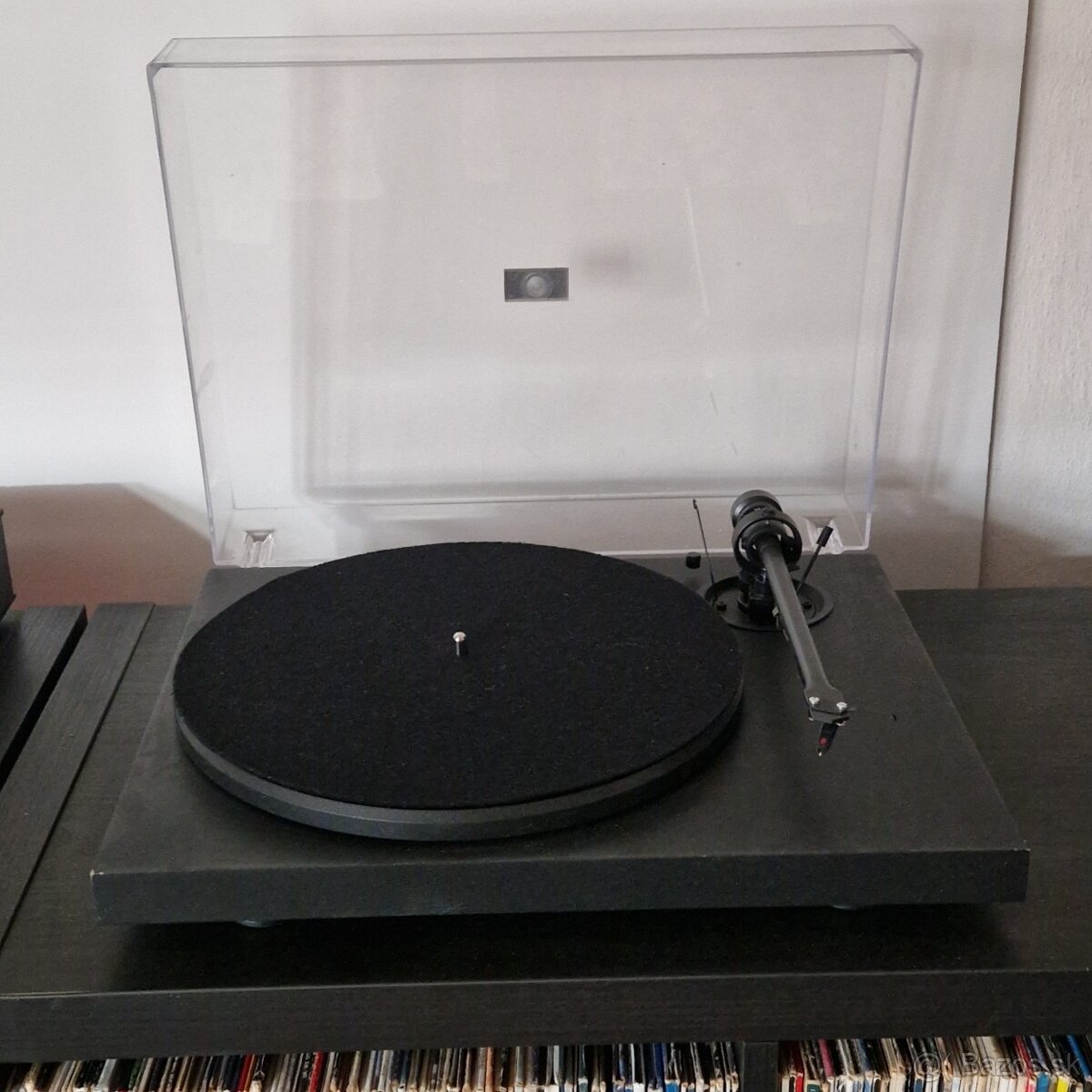 Gramofón Pro-Ject Debut III