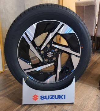 Komplet zimné gumy + originál disk Suzuki Vitara