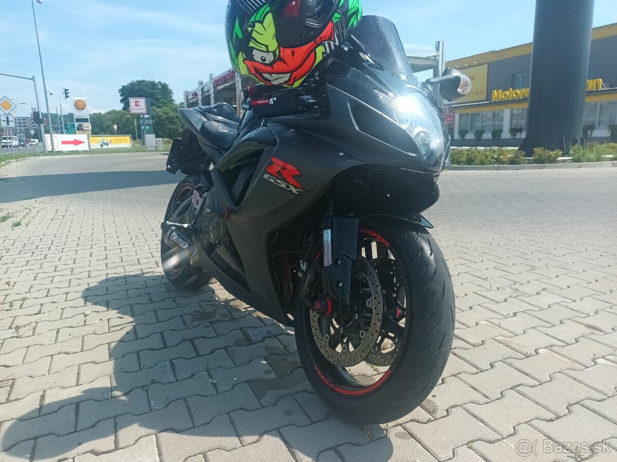 Suzuki gsxr 750