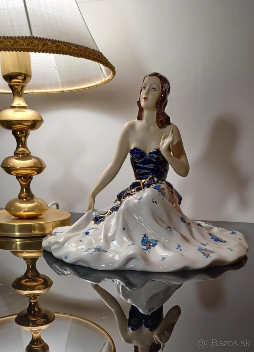 Luxusná stará porcelánová soška Royal Dux rok 1925-1938