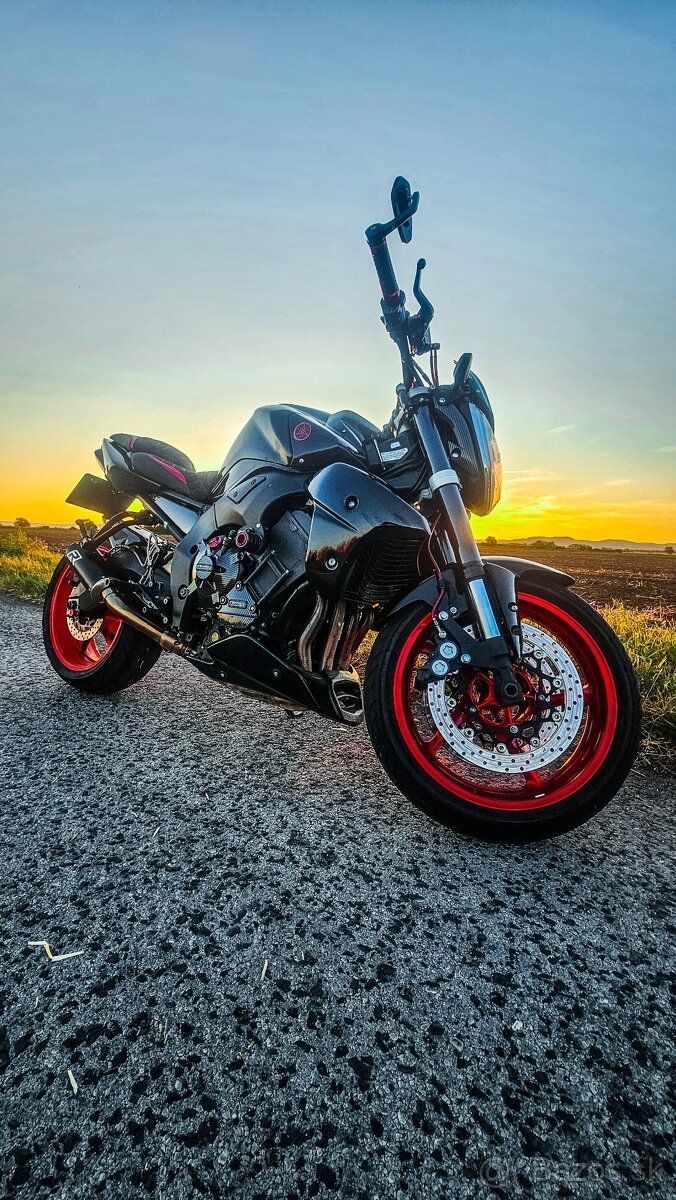 Yamaha FZ1