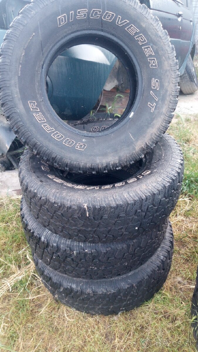 Terénne pneumatiky 265/75R16