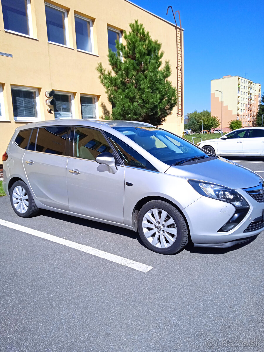 Opel zafira tourer