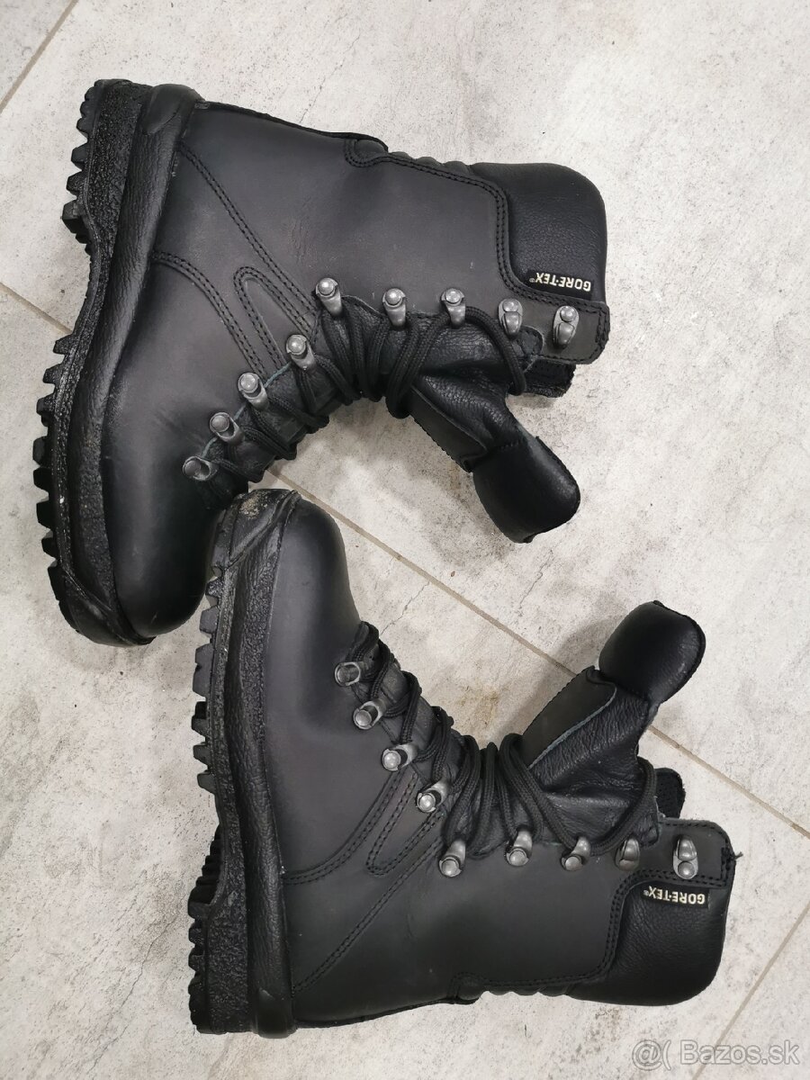 Obuv  Special Gore-tex velkost 24