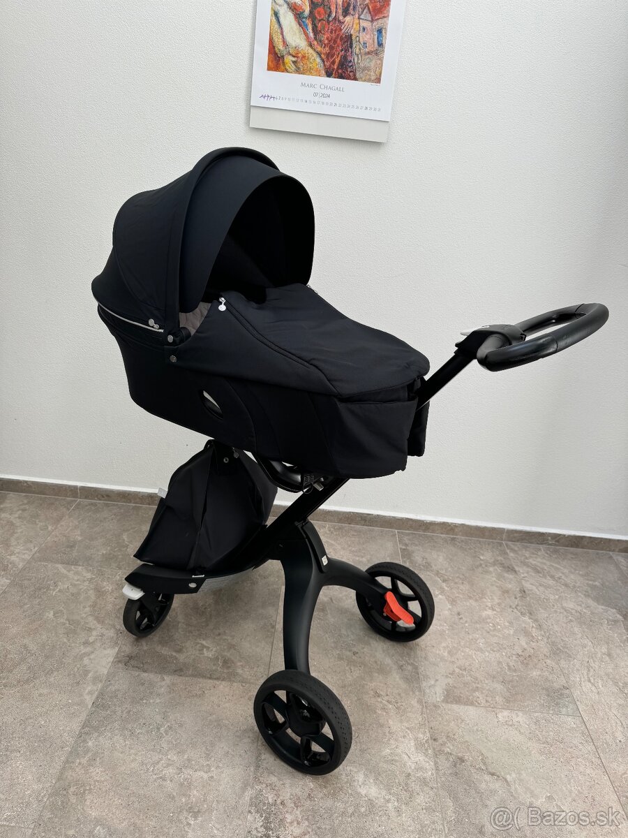 kočík STOKKE XPLORY black (podvozok/vanička/športová časť)