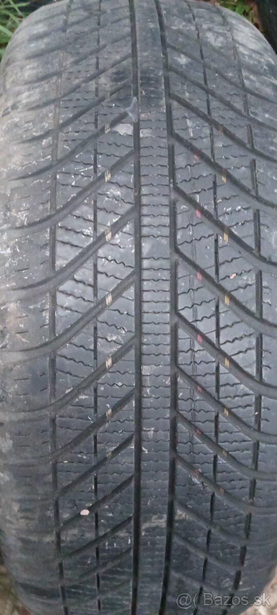 Predám zimné pneumatiky 205/50 r17