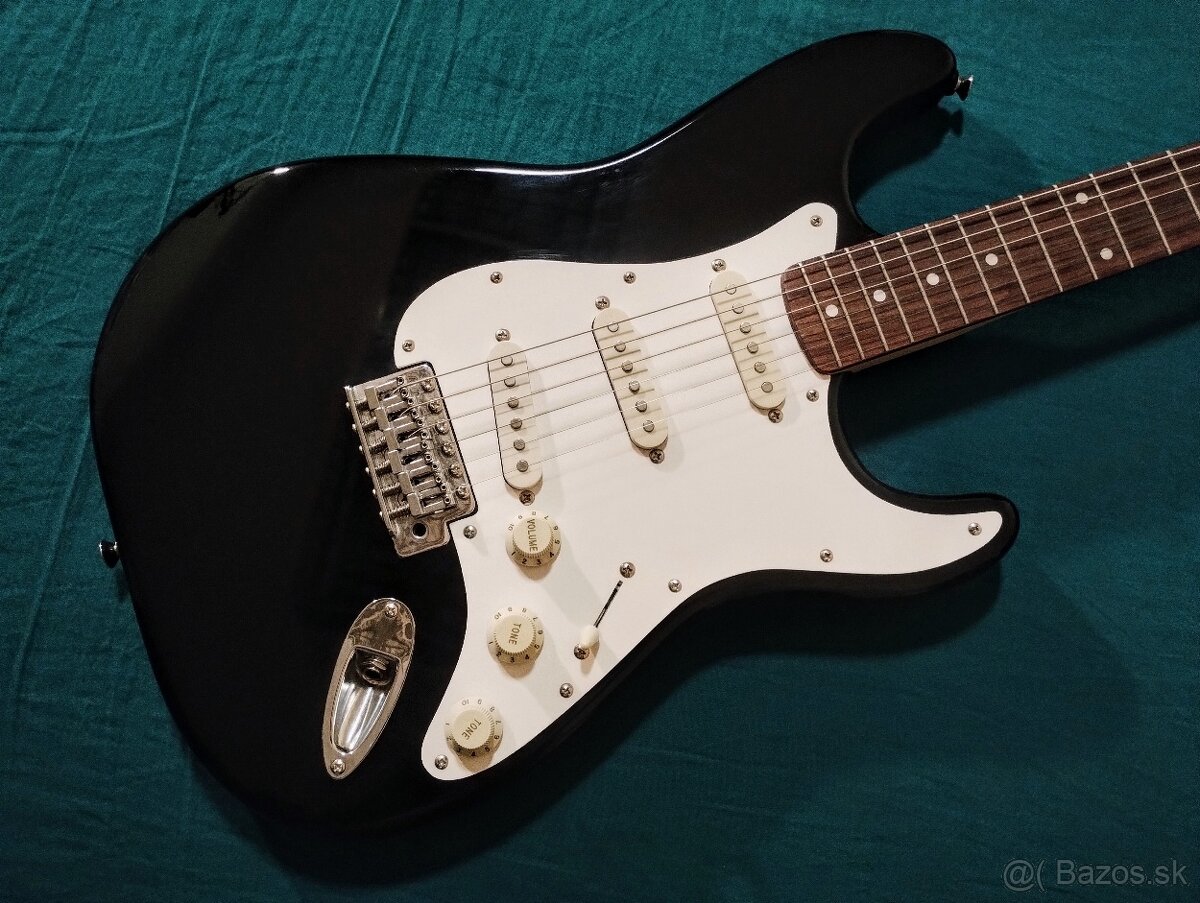 Korean 1994 Squier by Fender Stratocaster, Classic Black MIK