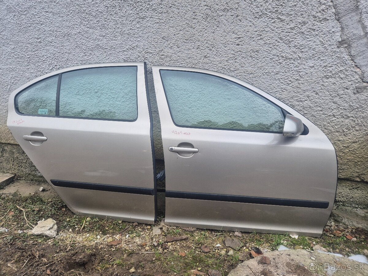 Predám dvere na Škoda Octavia II 2 sedan BEZ HRDZE 9201