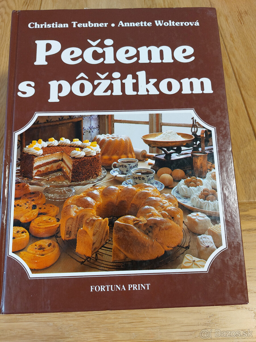 veľká kniha o pečení Pečieme s pôžitkom, ako nová+3