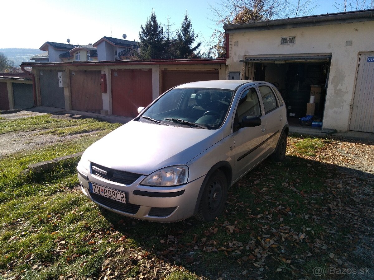 Opel corsa 1,2 59kw benzín