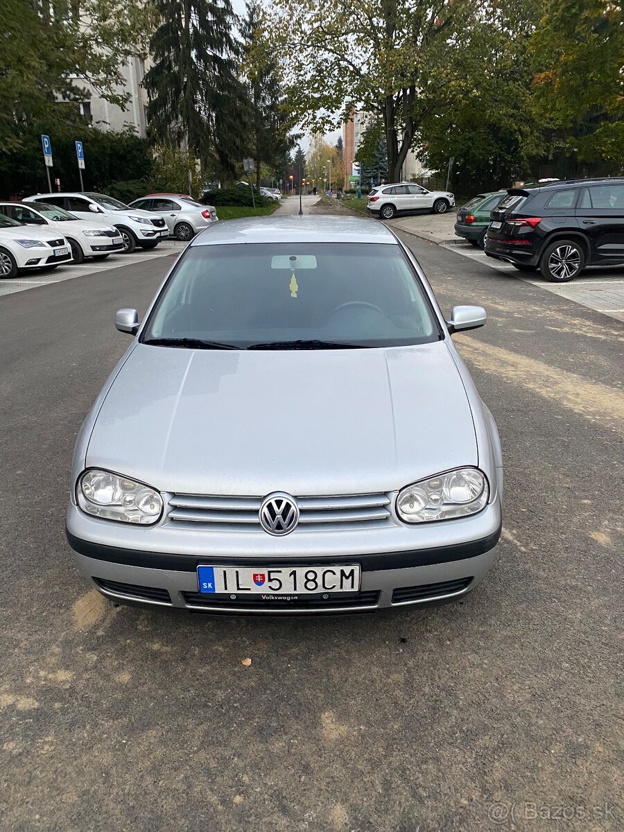 Volkswagen golf IV 1,6 benzin 77kw