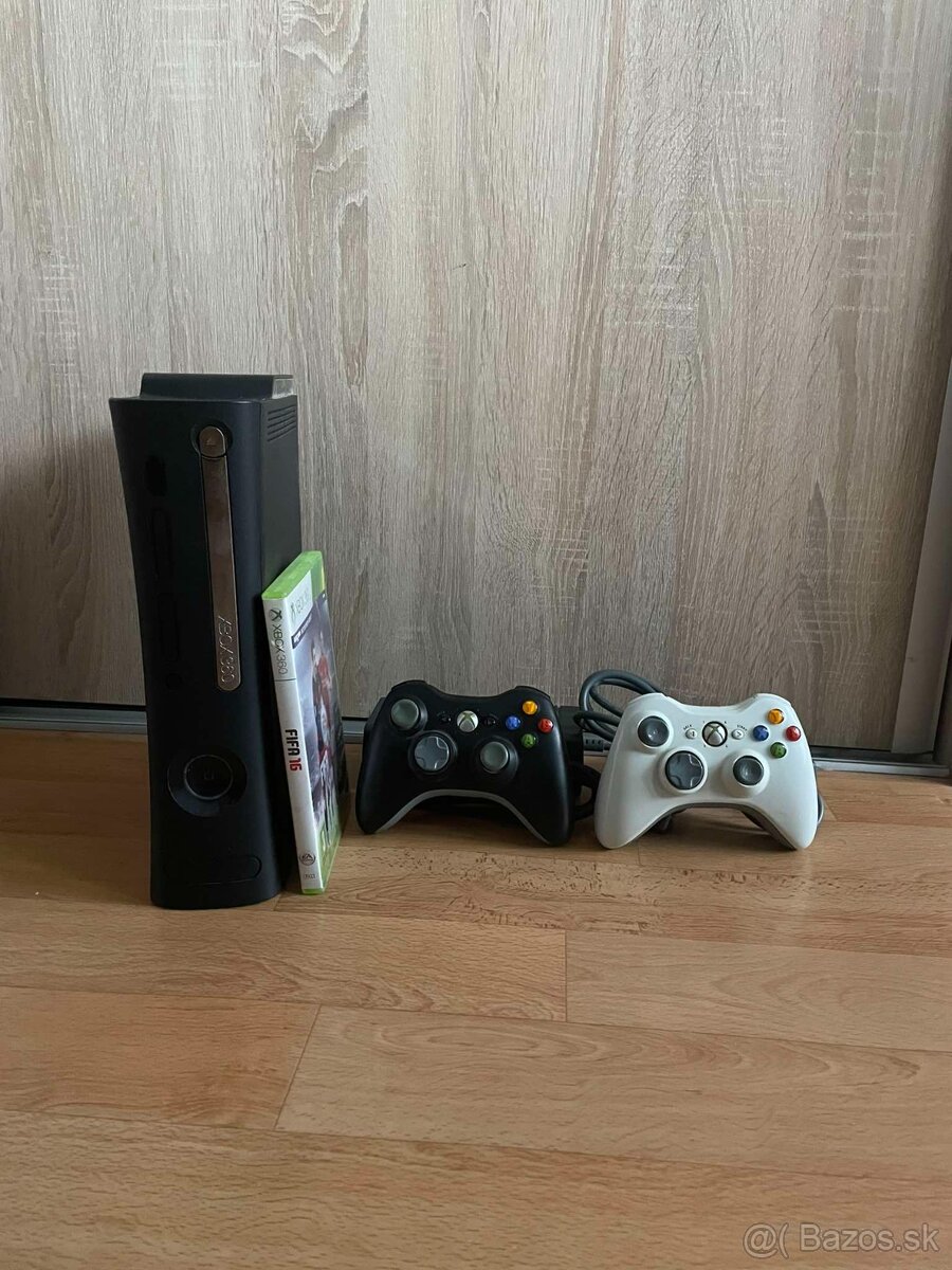 Xbox 360 Elite 120GB + gamepad + 7 hier