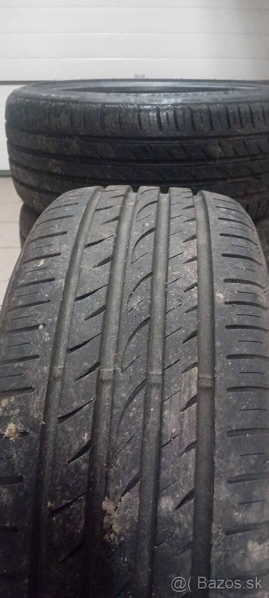 205/40 R17 roadstone eurovis sport