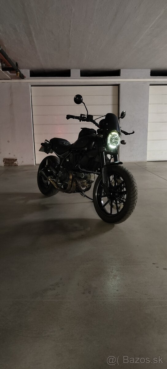 Ducati Scrambler icon 800, Leo Vince