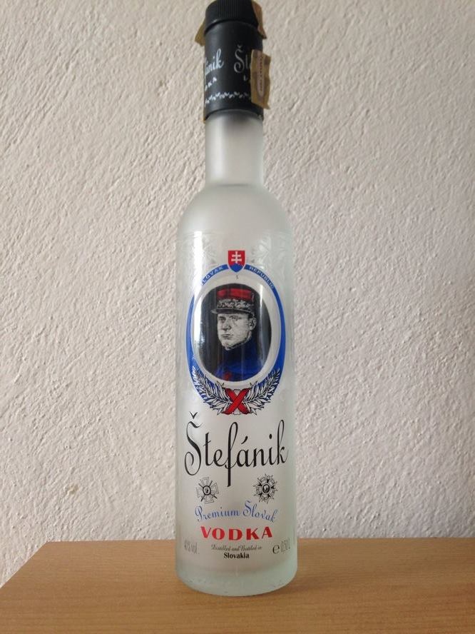 Vzácna retro Štefánik Vodka