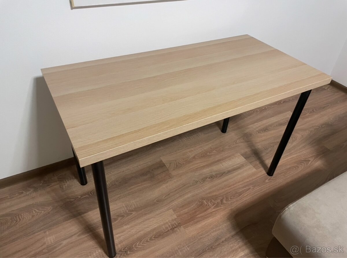 Ikea stôl