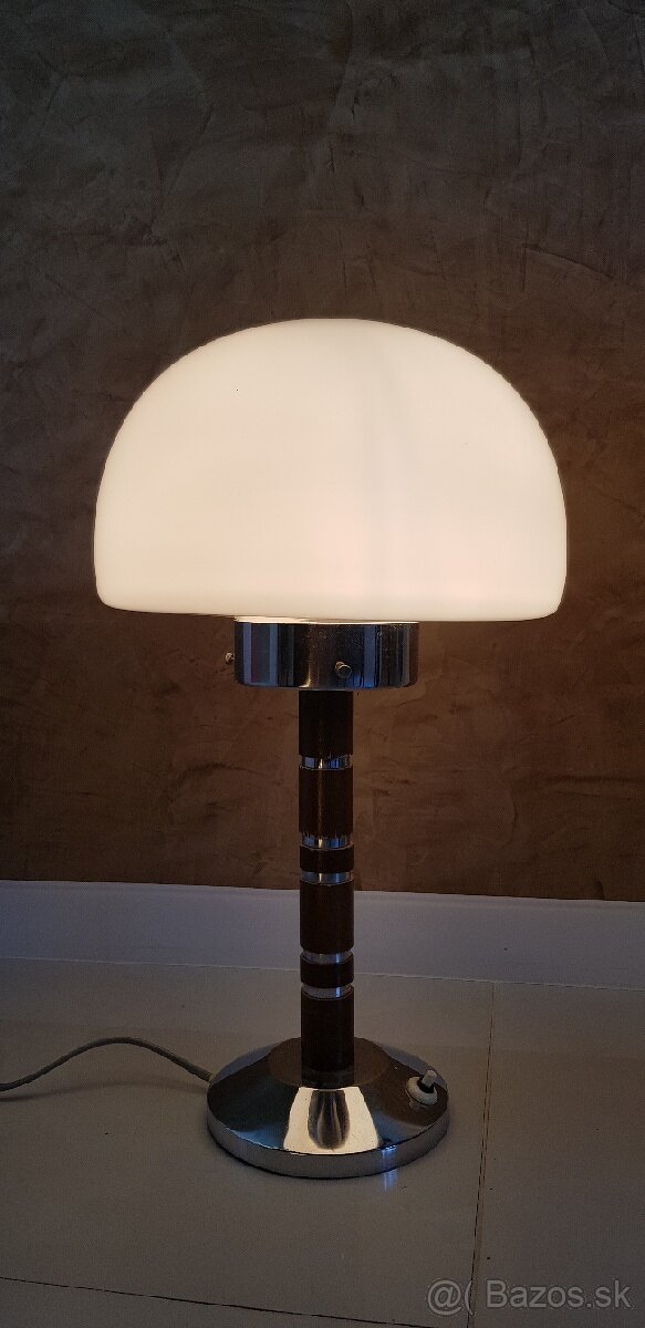 Retro lampa Lidokov