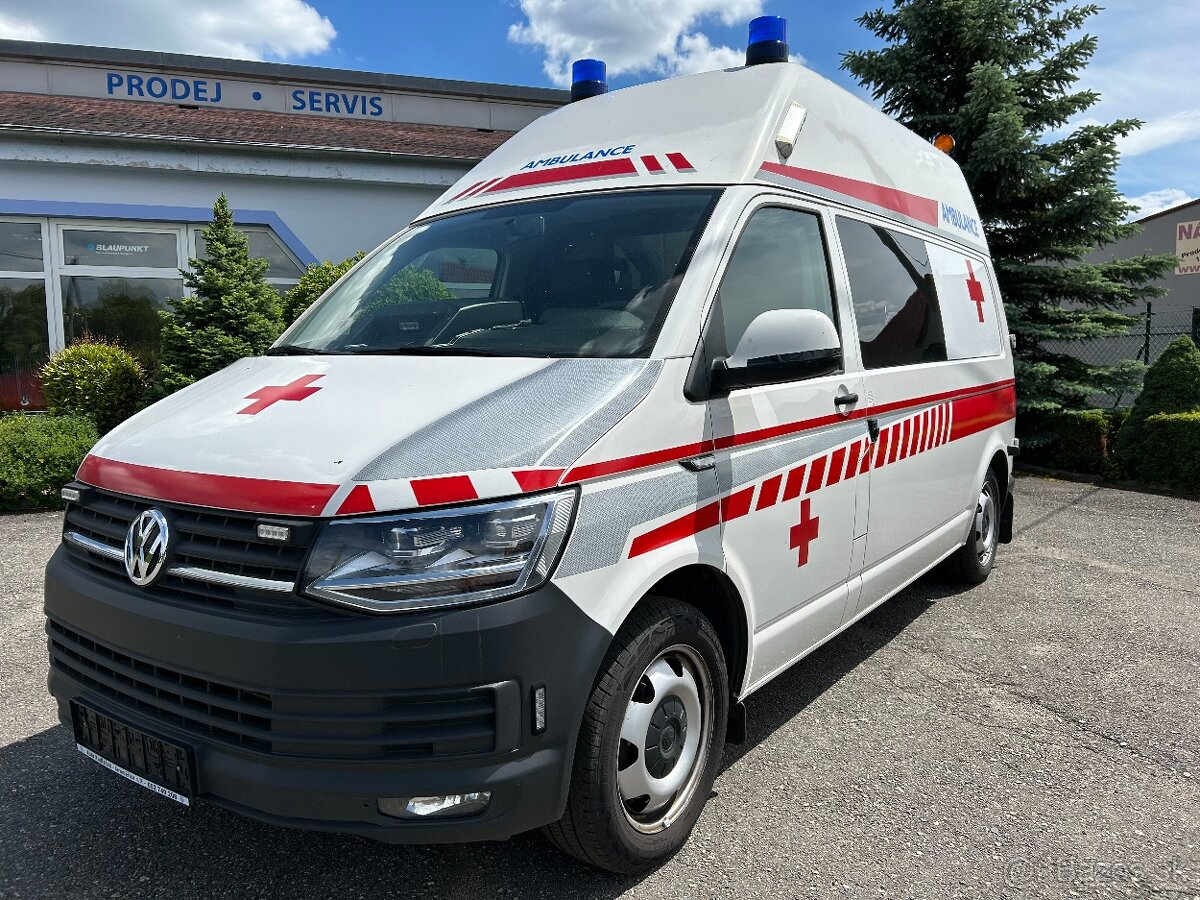 Volkswagen Transporter T6 - 2.0 TDI Sanitní vůz DSG