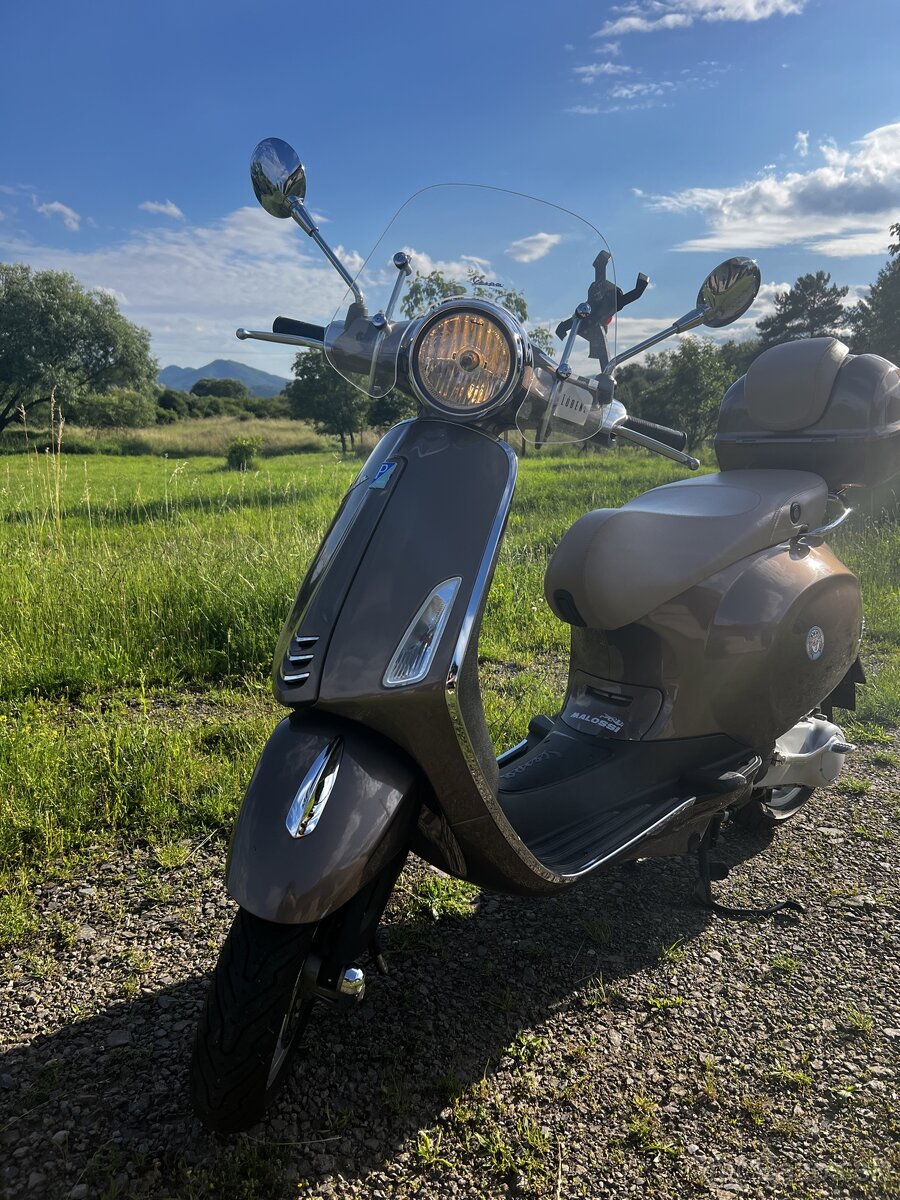 Vespa primavera 50