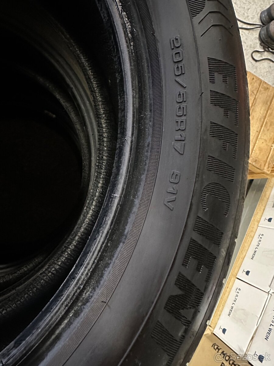 205/55R17