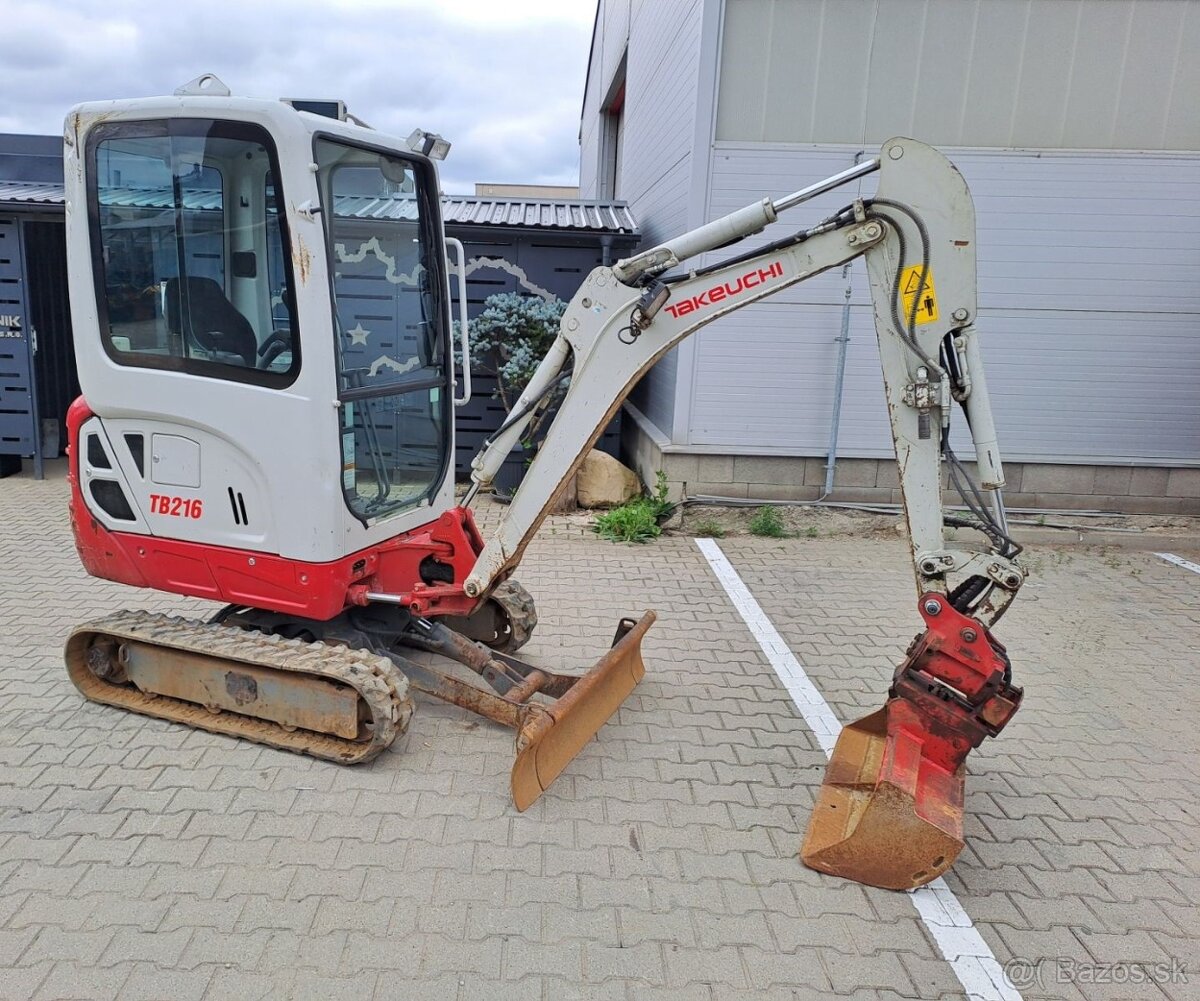 TAKEUCHI TB216 diesel - cca 2 000kg