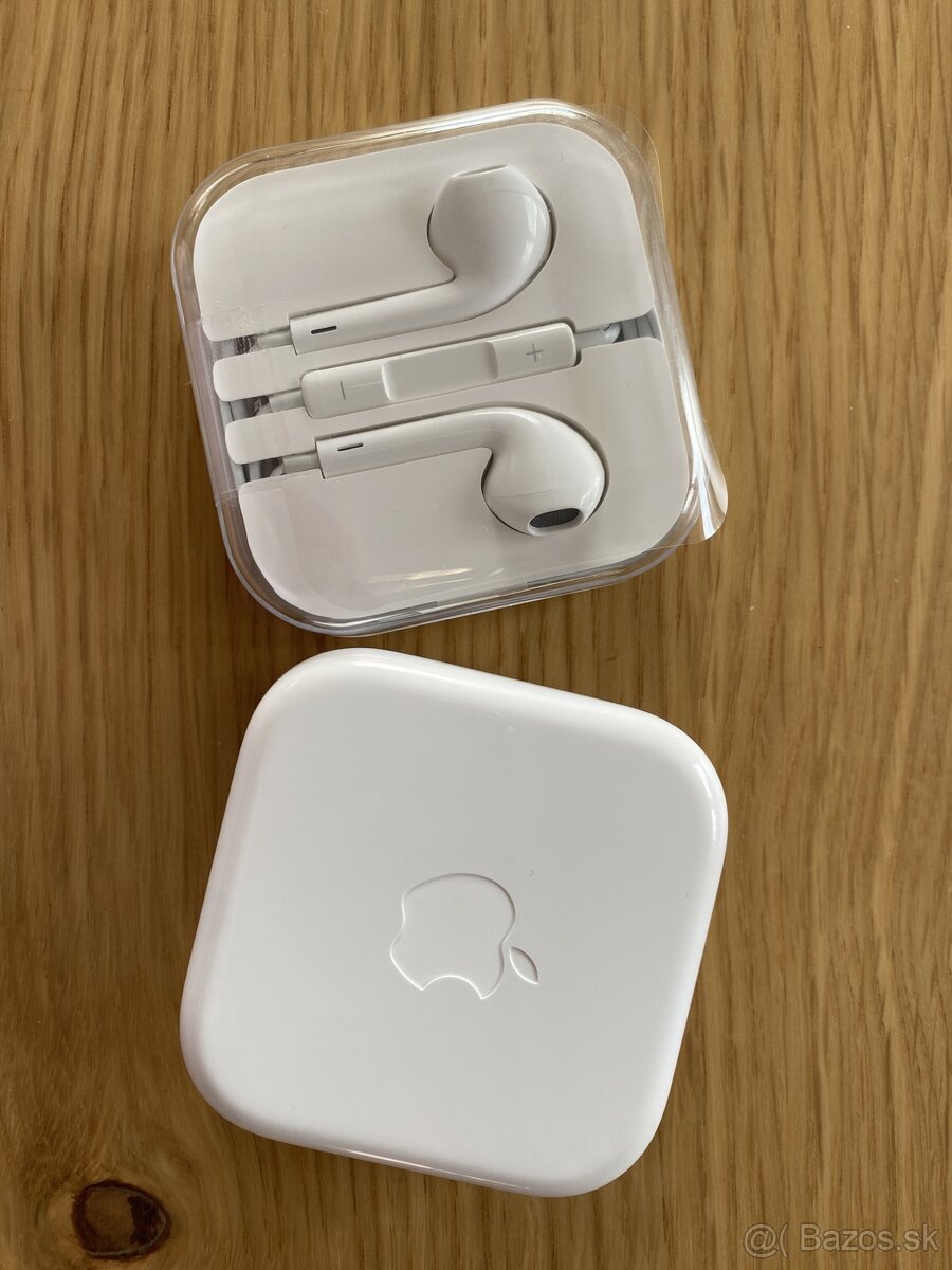 Apple EarPods sluchatka