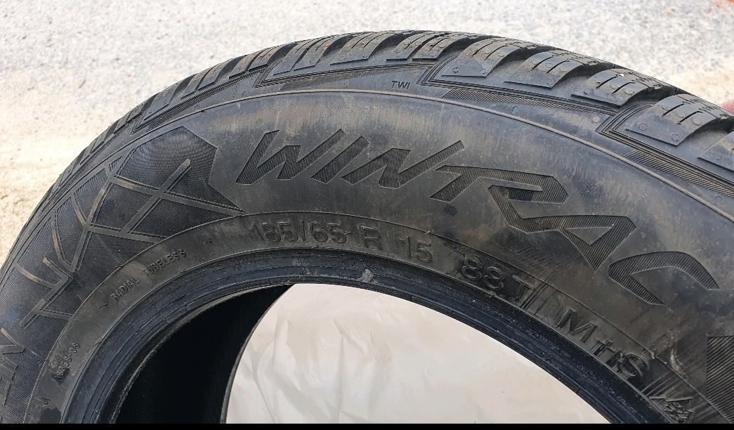 Zimne PNEU VREDESTEIN wintrac 185/65 R15 88T