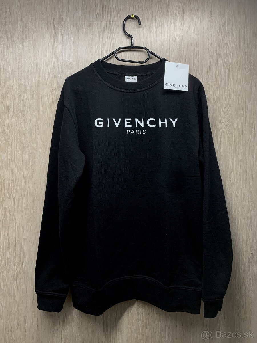 Givenchy - Tričká a Mikiny pánske a dámske