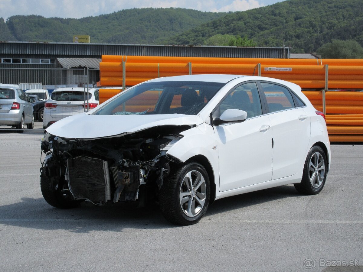 Hyundai i30 1.6 CRDi DOHC 16V Comfort