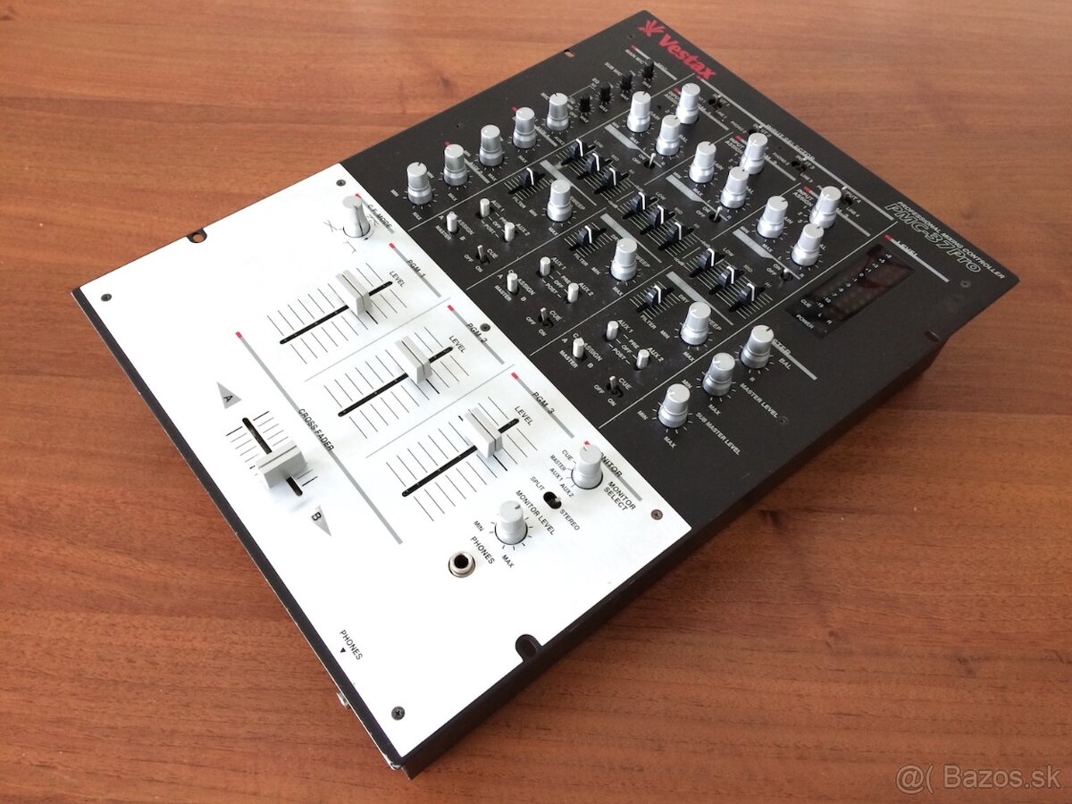 Vestax PMC-37Pro