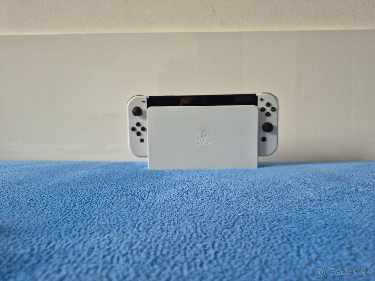 Nintendo Switch Oled, biela
