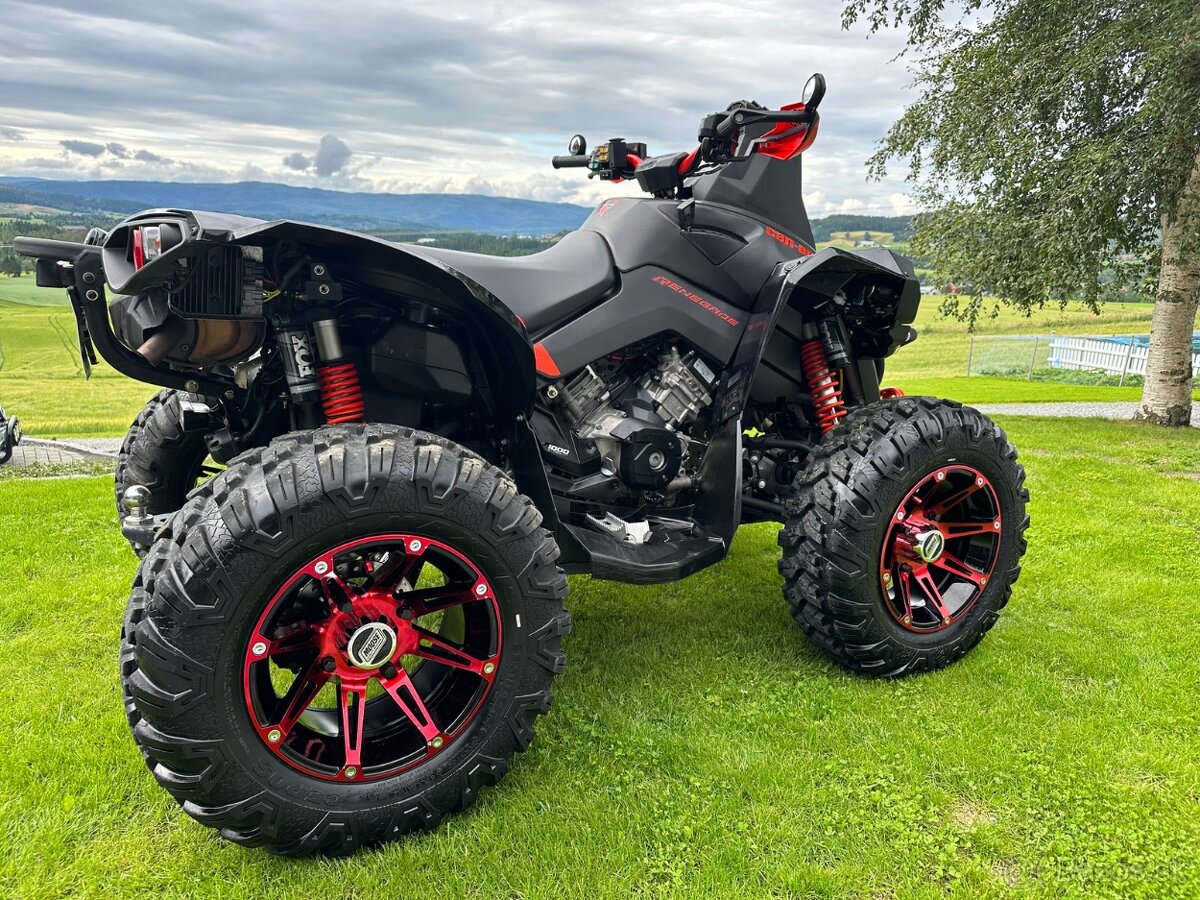 Can-Am RENEGADE 1000 XXC MNOŽSTVO VYBAVENIA